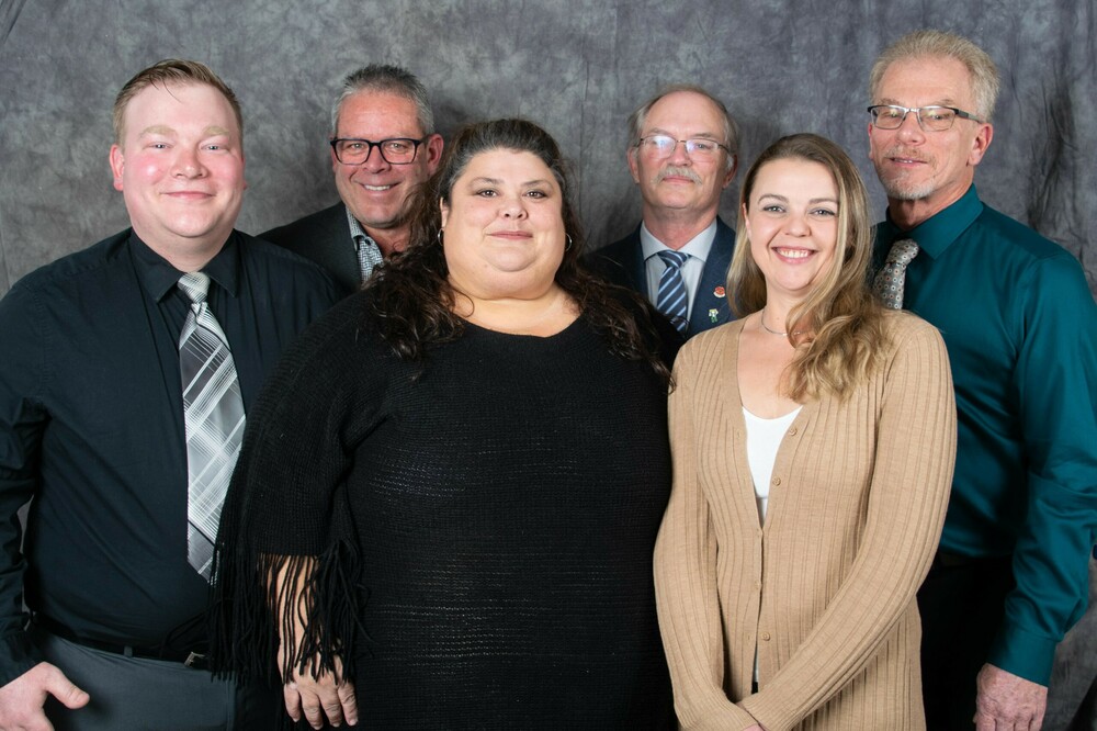 Legal Town Council (Back Row, L-R):  CAO Robert Proulx, Councillor Malott, Councillor Hills; (Front Row, L-R):  Councillor Beaton, Deputy Mayor Tremblay, Mayor Jones